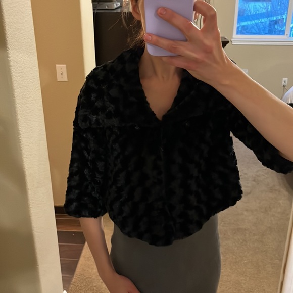 Black Faux Fur Coat - Picture 15 of 16